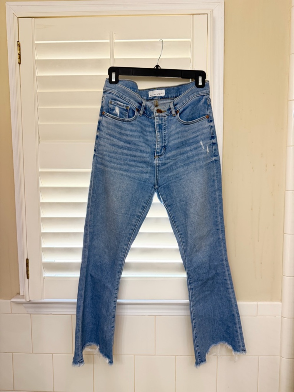 LOFT Light Blue High-Rise Cropped Straight Jeans